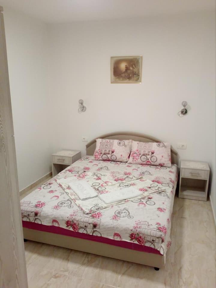 Apartmani M&V 수토모레 외부 사진