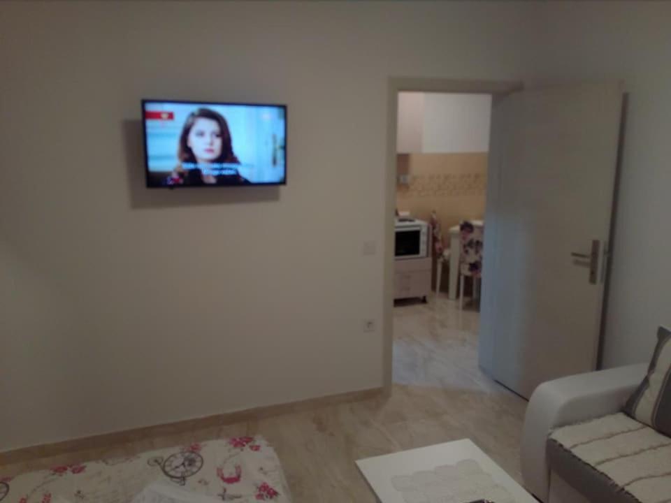 Apartmani M&V 수토모레 외부 사진
