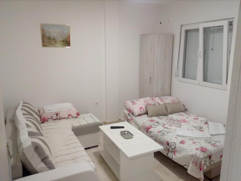 Apartmani M&V 수토모레 외부 사진